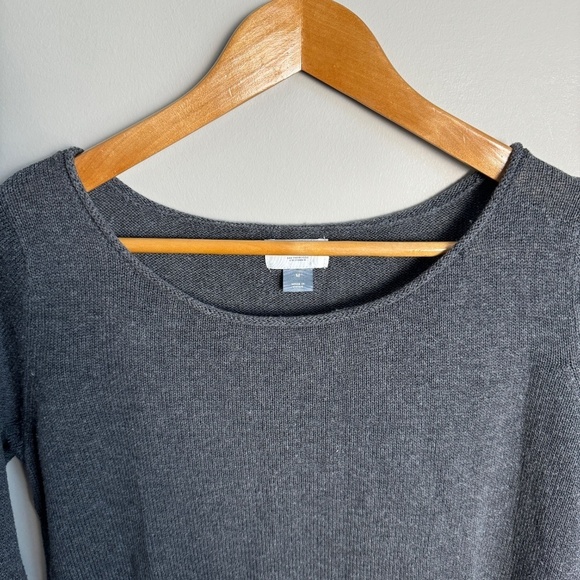 Old Navy‎ Women's Gray Long Sleeve Knit Lightweight Sweater Medium Rolled Neck - Picture 3 of 12